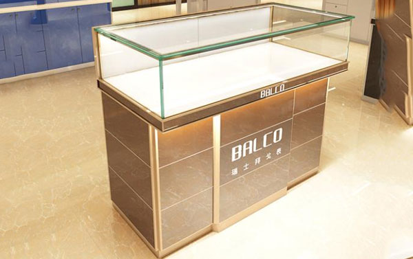 哪里有玻璃展示柜，這個廠大家都定制了