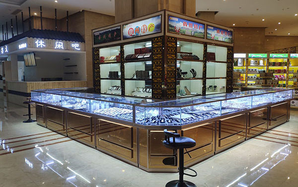 珠寶展示柜臺(tái)沒有zui好的，只有zui合適的
