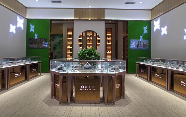 歐式珠寶展柜怎么設(shè)計?設(shè)計時要注意什么?