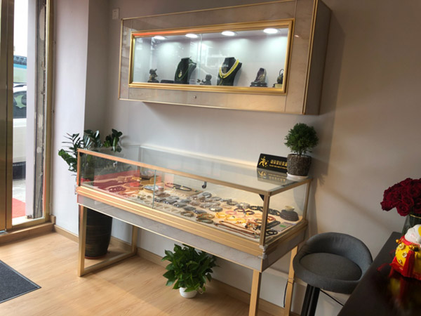 玻璃珠寶展柜,鴻鈦珠寶展柜廠(chǎng)家