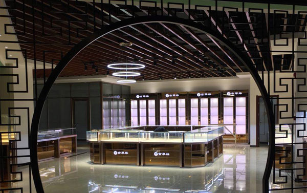 銀飾飾品展示柜設(shè)計(jì)要注意什么問(wèn)題？