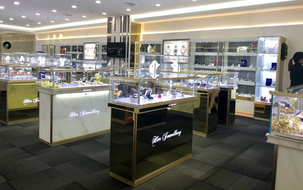 精品手表展示柜臺如何進行維修？透光性怎么樣？